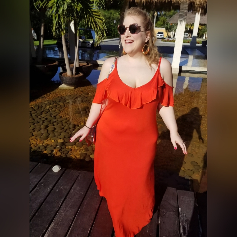 Boohoo Ruffle Detail Cold Shoulder Maxi Dress, Plus Size 18